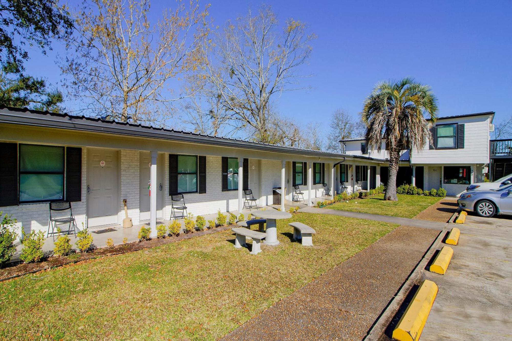Oyo Hotel Sulphur La Hwy 90 West Екстериор снимка